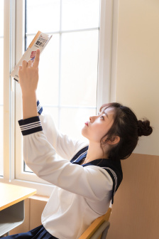 放荡娇妻张开腿任人玩h视频